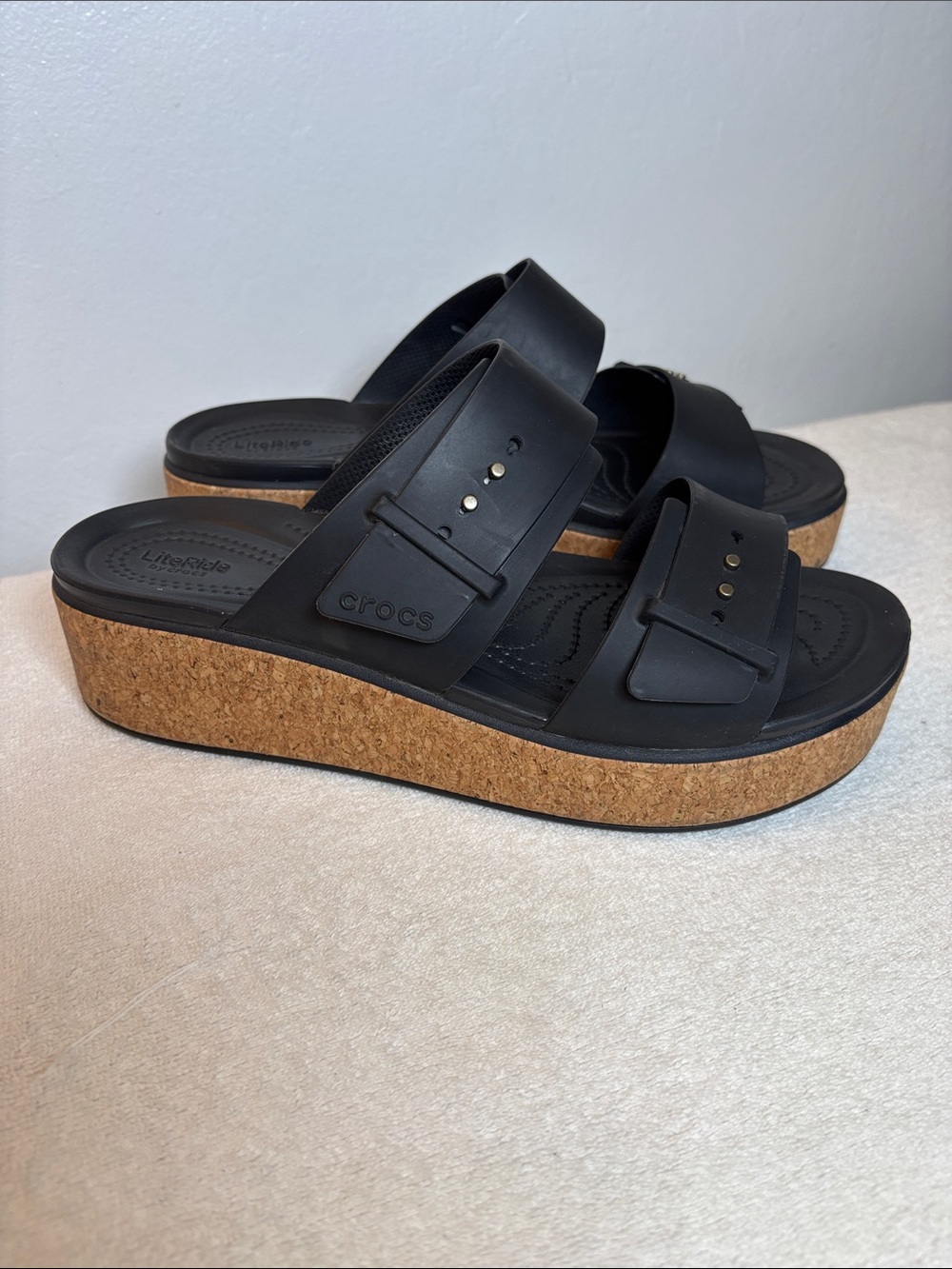 black Crocs Brooklyn Buckle Low Wedge Cork Sandals. Size 10